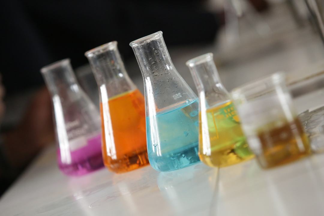 Badanie składu substancji – aparatura laboratoryjna